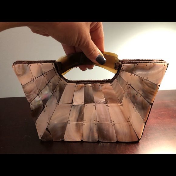 COPY - Unique Mother of Pearl like- Sea Shell bag - Picture 4 of 8